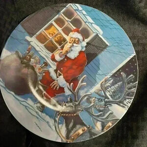 1981 Christmas plate. Royal Manor porcelain.